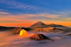 sunrise bromo pada paket wisata bromo